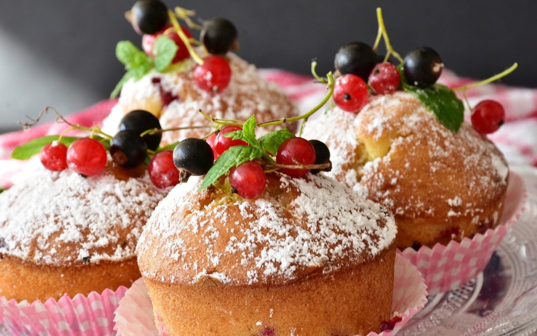 Un festival de saveurs : Délectez-vous avec nos muffins aux fruits rouges frais et juteux !